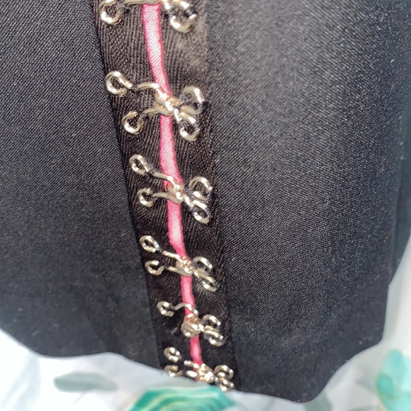 NWT CACHE TUXEDO LINE BLK/PNK HOOK&EYE PNTS SZ 12 - Picture 9 of 16